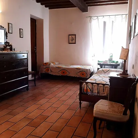 Holiday home Podere Il Cerrone App Romilda Con Piscina Fauglia