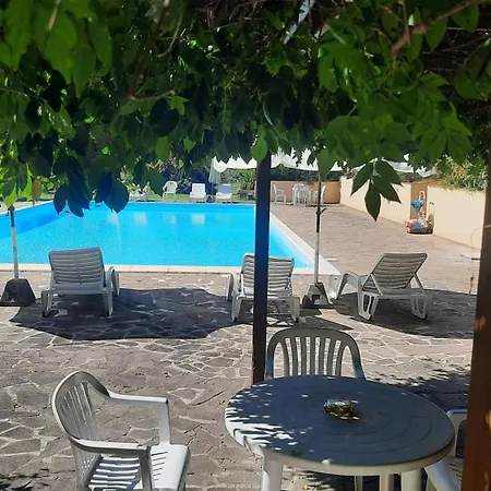 Podere Il Cerrone App Romilda Con Piscina Feriehus Fauglia