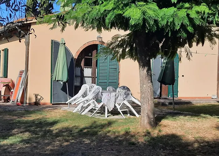 Podere Il Cerrone App Romilda Con Piscina * Fauglia