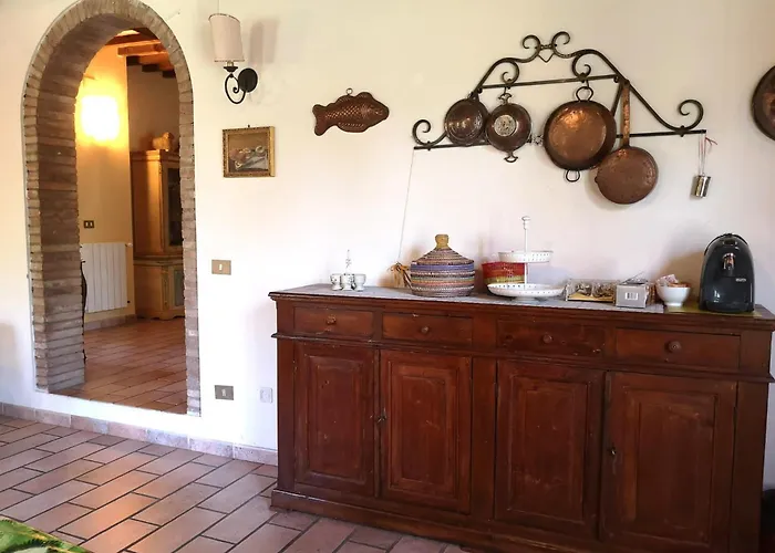 Podere Il Cerrone App Romilda Con Piscina Fauglia