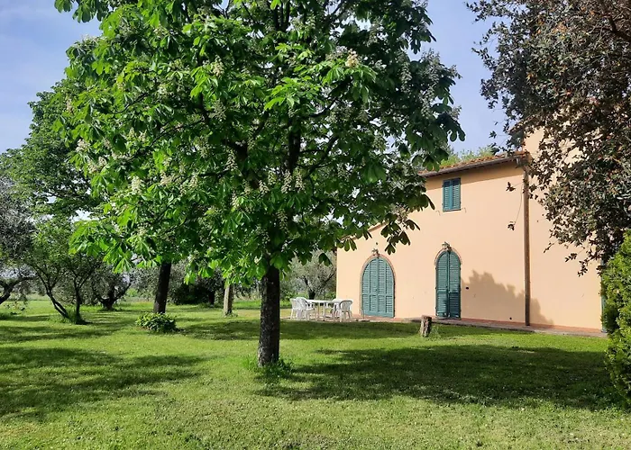 Podere Il Cerrone App Romilda Con Piscina Fauglia