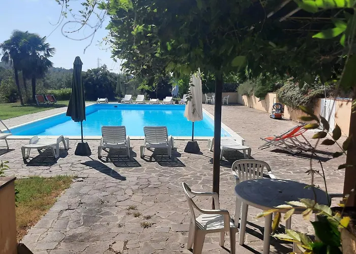 Podere Il Cerrone App Romilda Con Piscina Feriehus