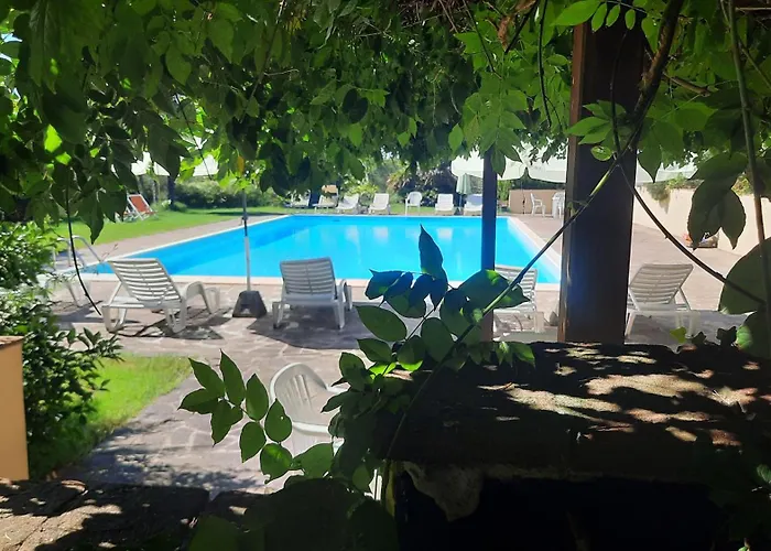 Podere Il Cerrone App Romilda Con Piscina Feriehus